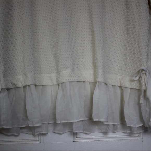 Plus size LC Lauren Conrad Pleated Mock top - Picture 4 of 4